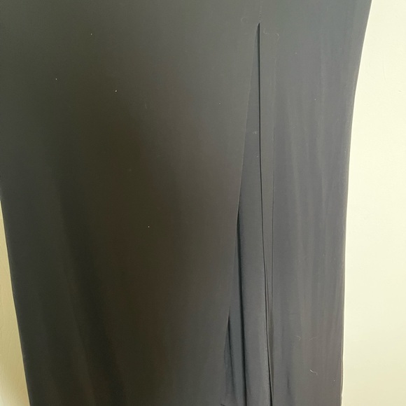 Black & Gold Floor Length Gown (size 22W) - Picture 4 of 6